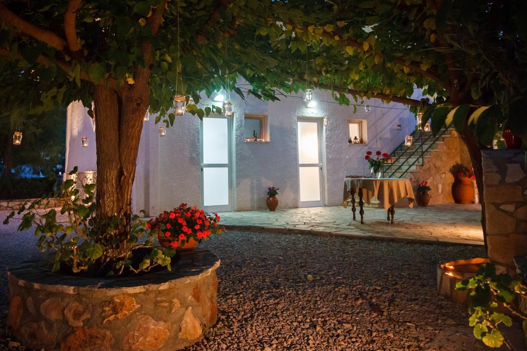 Dimitra Apartments Kandia Bagian luar foto